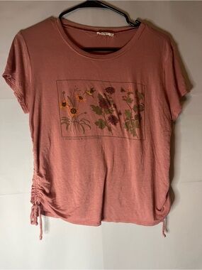 Women’s Dusty Rose Floral Graphic Short Sleeve Tee with Side Ruching